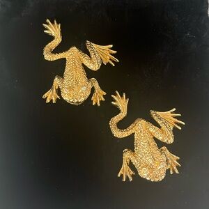 Vintage Couture St John Marine Gray Gold Tone Gold Frog Brooches